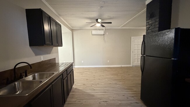 Photo - 1401 Monterey St Unit 1