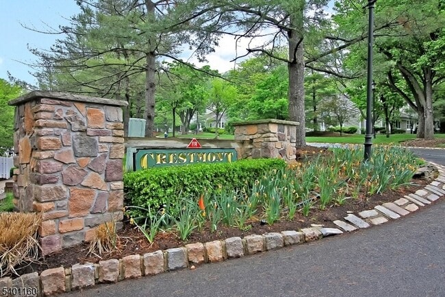 Photo - 62 Bentley Ct