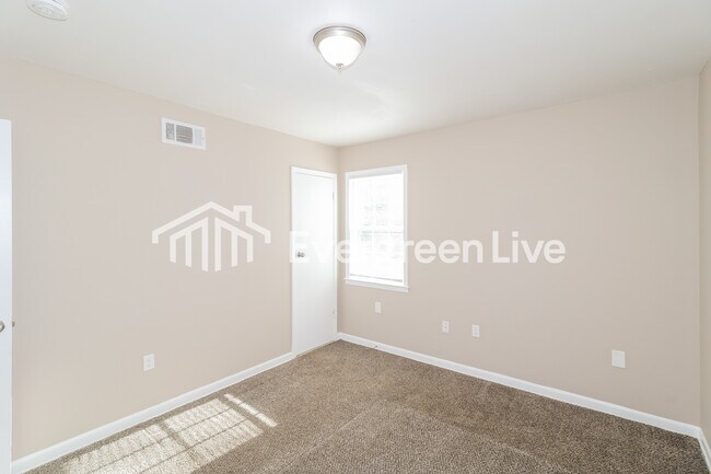 Photo - 3651 Voltaire Ave