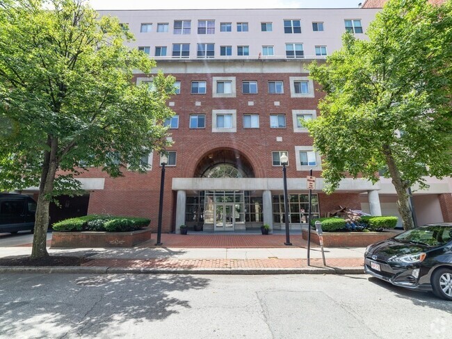 Building Photo - 20 Webster St Unit 410 Rental