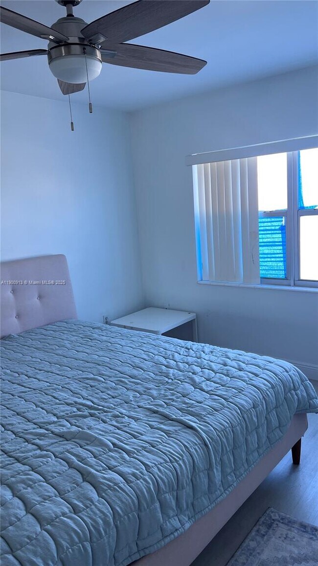 Photo - 400 Kings Point Dr Unidad 1416