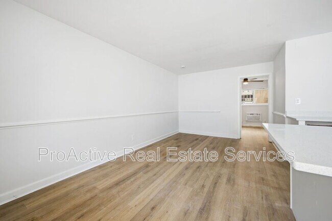 Photo - 2065 E Ocean View Ave