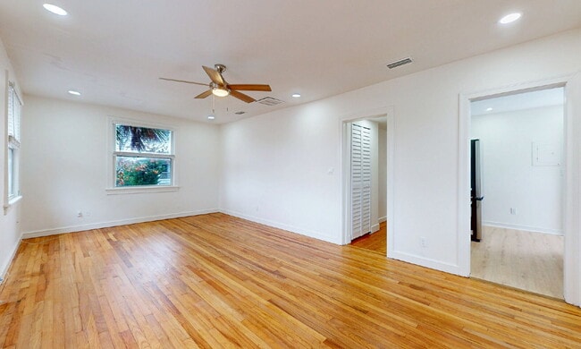 Photo - Pristine Neptune Beach Remodel: 2 Blocks to the Sand and Walkable to Everything!