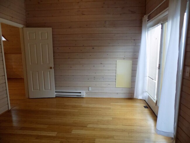 1853 St Francis Ct Unit 02