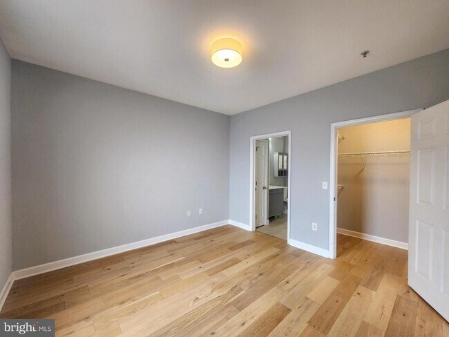 Photo - 501 Hungerford Dr Unit 145