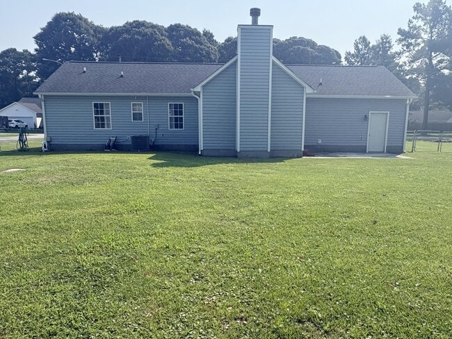 Photo - 105 Fodder Dr