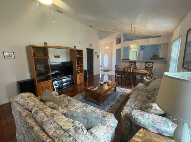 Photo - 5399 NW 18th St