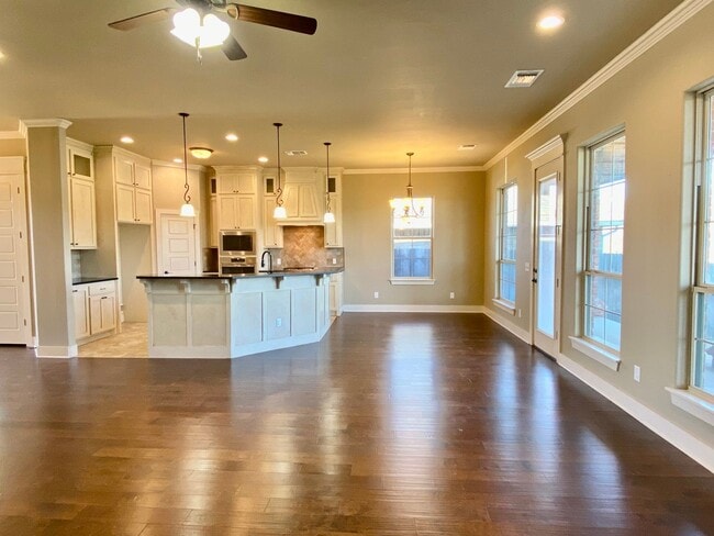 Photo - Gorgeous 4 Bed 3 Bath in Norman