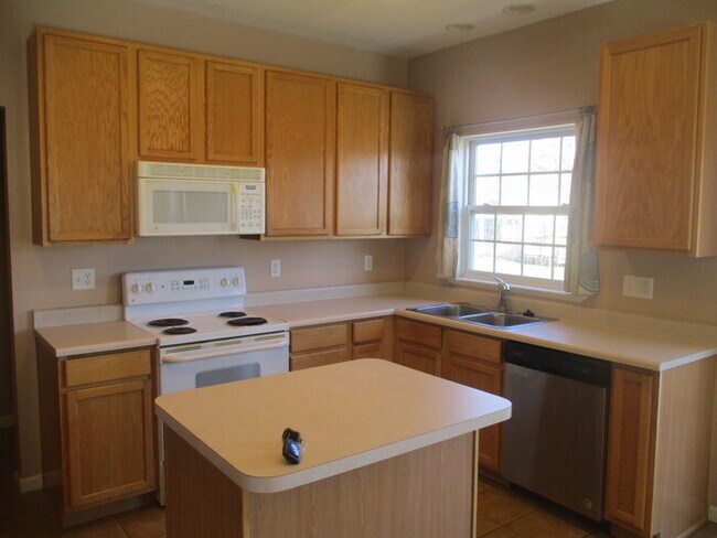 Photo - 4 Bed 2.5 Bath, Englewood