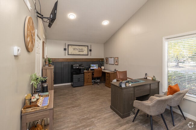Leasing Office - Windmill Apartments