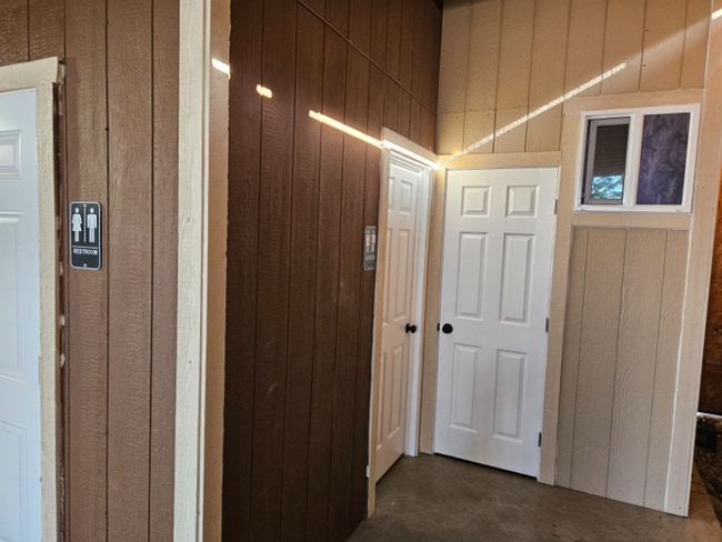 Photo - 15450 Badger Flat Rd