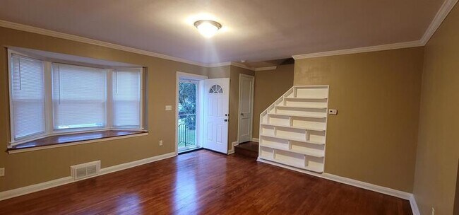 Photo - 5928 Hillen Rd