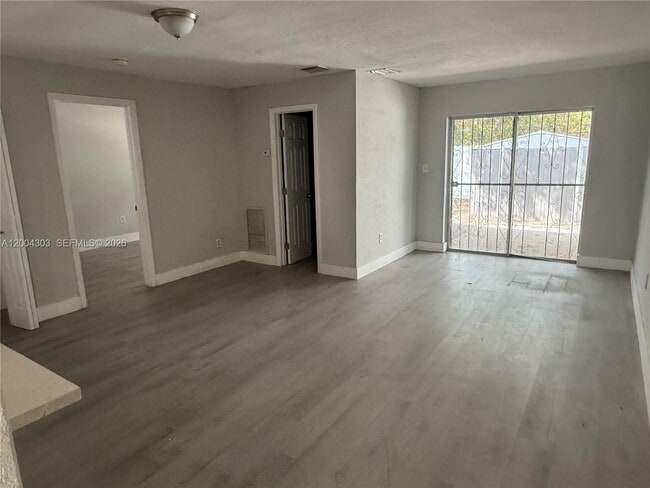 Photo - 21002 NW 39th Ave