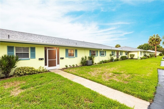 Building Photo - 6775 Lake McGregor Cir