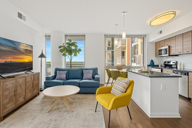 Photo - 8106 Leesburg Pike Unidad ID1395432P