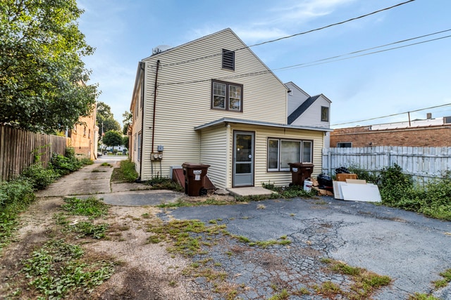 Building Photo - 430 W Virginia St Unit 1
