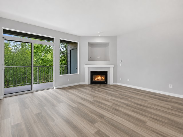 Building Photo - 10825 SE 200th St Unit c202