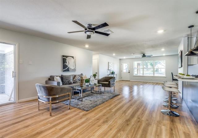 Photo - 8011 Woodhue Rd