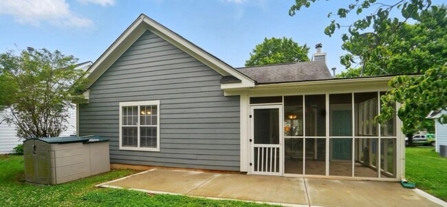 Photo - 317 Cedarcroft Dr