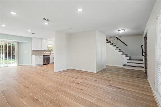 Photo - 2101 Country Dell Dr