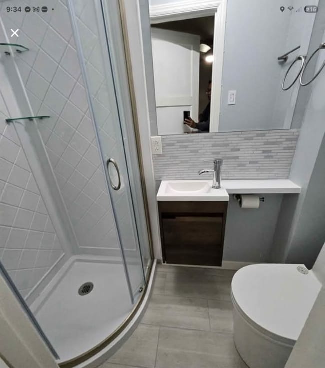 Photo - 512 Bayview Ave