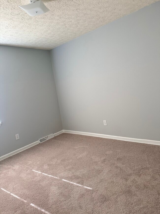 Photo - 24 Duiguid Dr