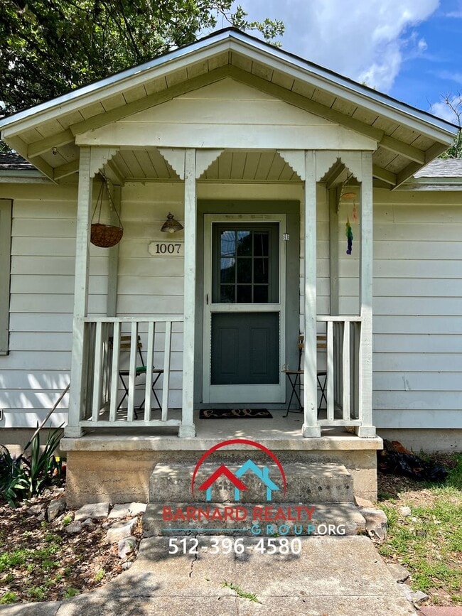 1007 N LBJ Dr