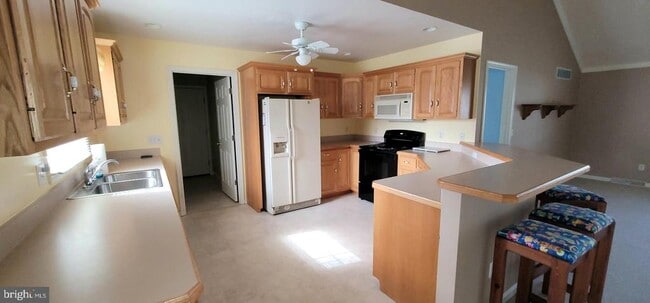 Photo - 16891 Essex Rd