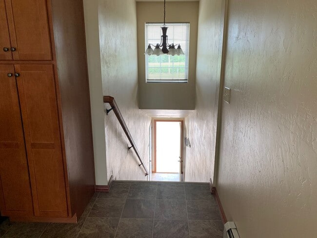 Photo - 2 Bedroom, 2 bathroom apartment IMMEDIATE MOVE IN