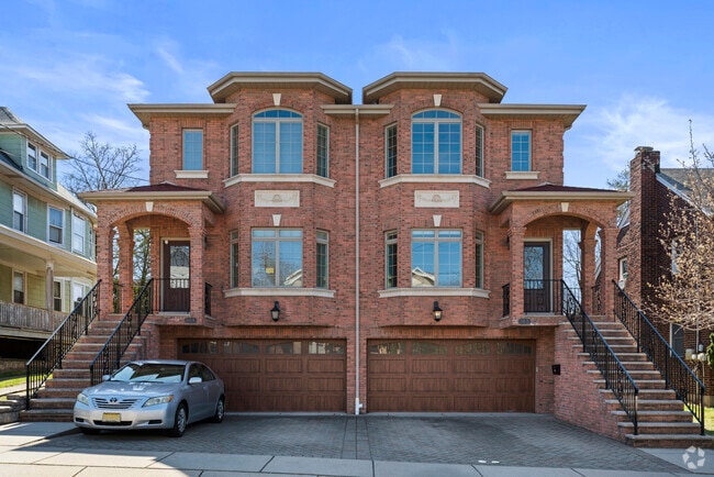 Building Photo - 80 Liberty Pl Rental
