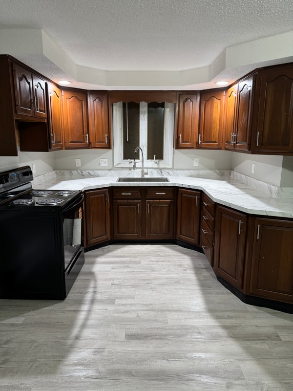 Building Photo - 222 High St