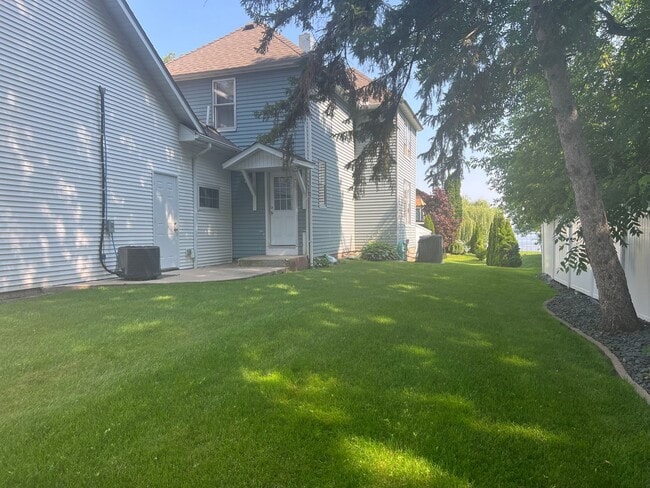 Photo - Charming Forest Lake View - Includes UTILITIES