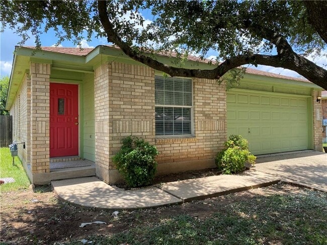 Building Photo - 1913 Brentwood Dr
