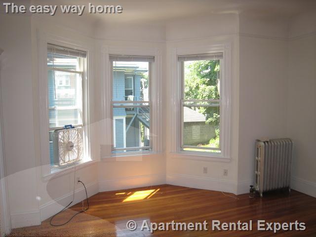 Photo - 36 Central St Unit #1