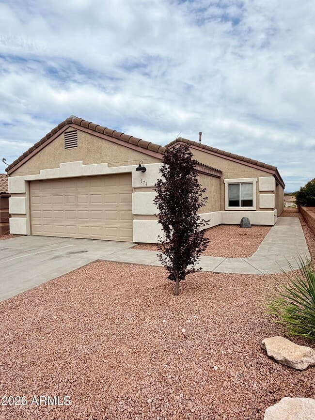 Building Photo - 574 Amante Dr