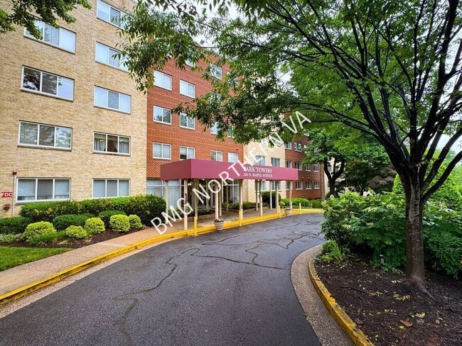 Photo - 200 N Maple Ave