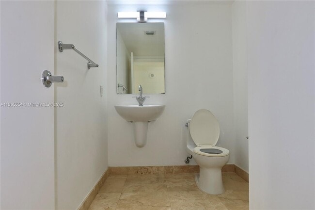 Photo - 41 SE 5th St Unit 1611