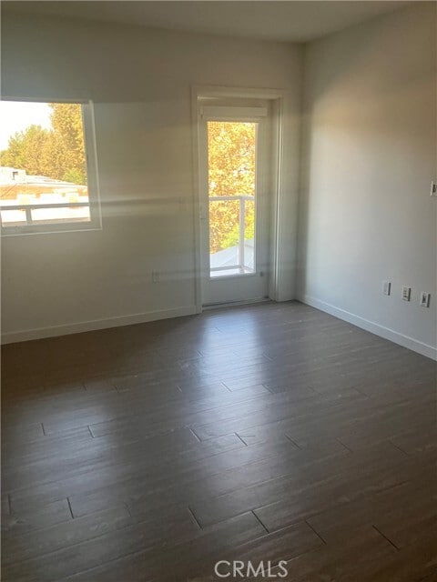 Photo - 11405 Chandler Blvd Unit 605