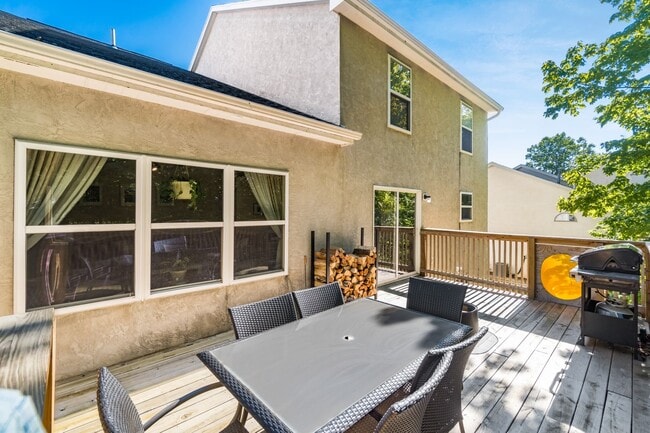 Photo - 315 W Hull Dr