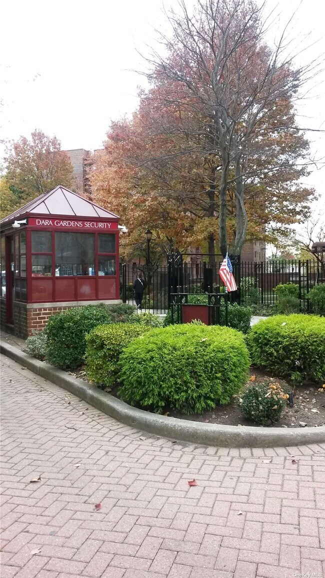 Photo - 150-30-150-71 71st Ave Unit 6