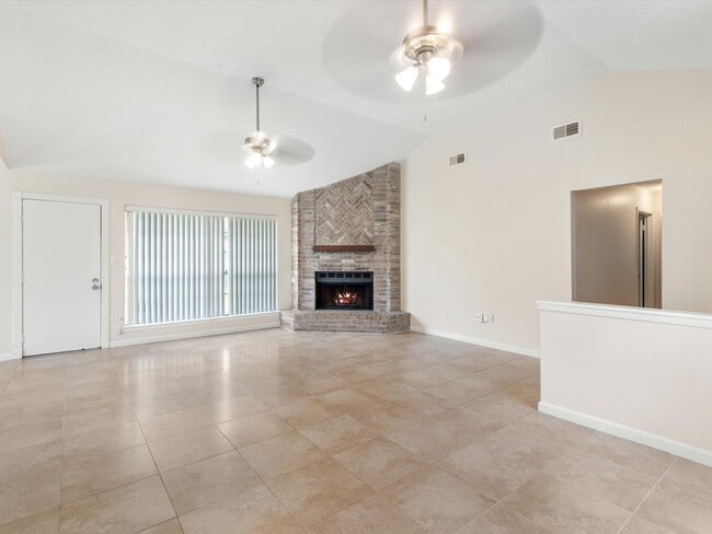 Photo - 13515 Wimbledon Oaks Dr