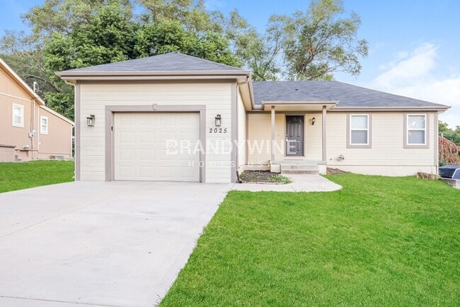 Building Photo - 2025 NW 49th St