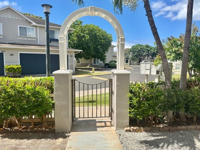 Building Photo - Stunning 3-bedroom and 2.5-bathroom Townho... Rental