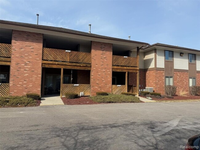 Photo - 16525 Woodlane Unit 138