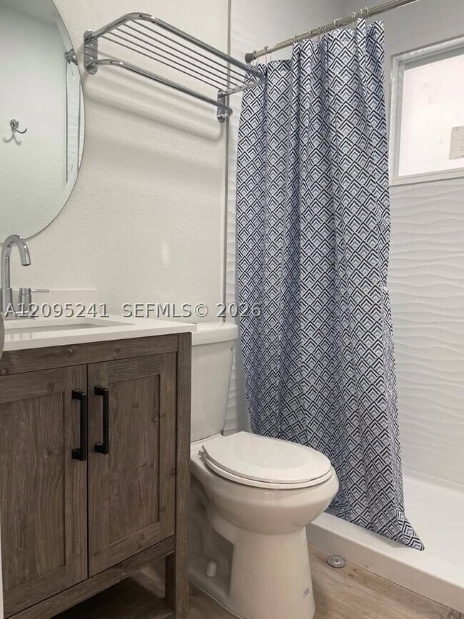 308 NW 11th St