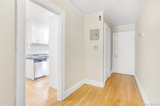 Photo - 87 N Broadway Unidad 2L