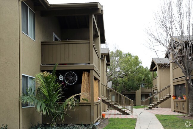 Photo - Ramona Vista