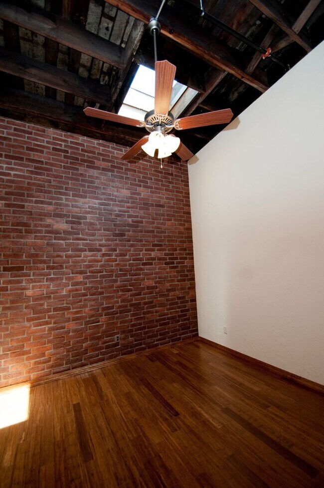 Photo - Union Biscuit Warehouse 206 Unidad UB 206