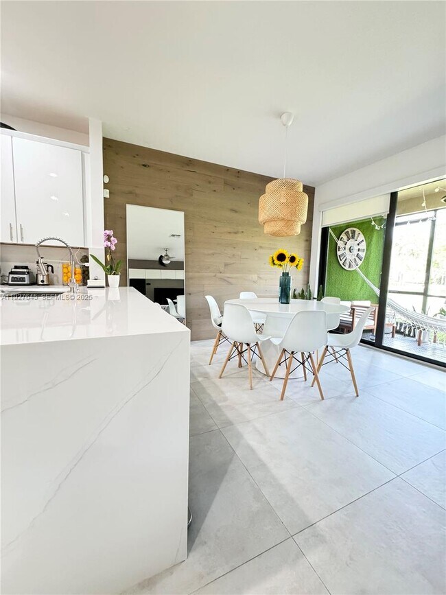 Photo - 13017 Riverwalk Cir S