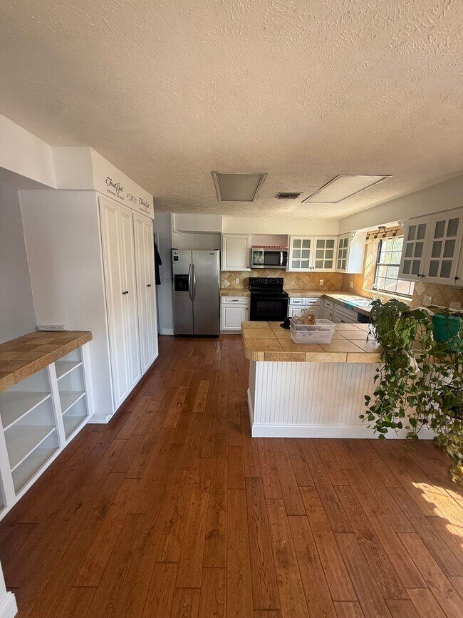 Photo - 10180 SE 139th Pl Unit Little Lake Weir Upstairs 2/2 Lakefront